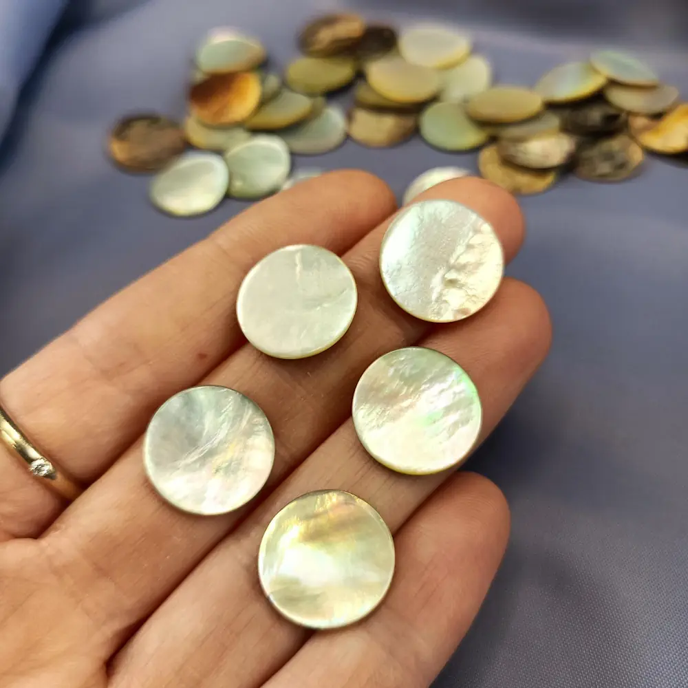 Bottone Madreperla Senza Fori Placchetta Set564 02 - MakaMaga