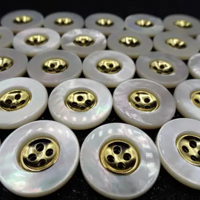 Bottone Madreperla Inserto Metallo Dorato Set419 01 - MakaMaga