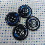 Bottone Madreperla Blu Bordo Spesso Set500 01 - MakaMaga