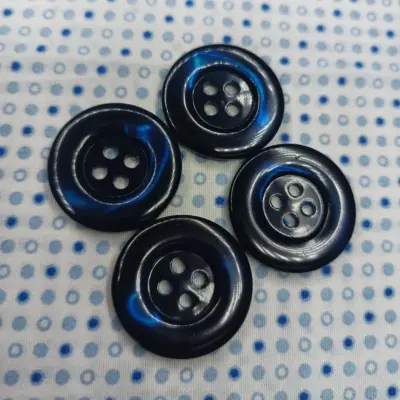 Bottone Madreperla Blu Bordo Spesso Set500 01 - MakaMaga