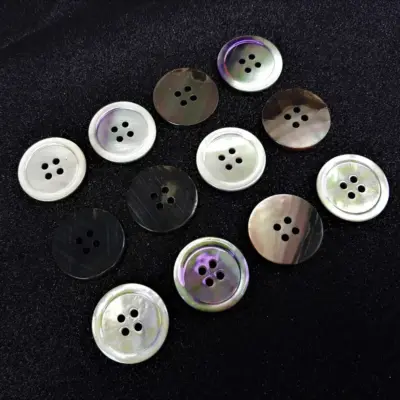 Bottone Madreperla Iridescente Set333 02 - MakaMaga