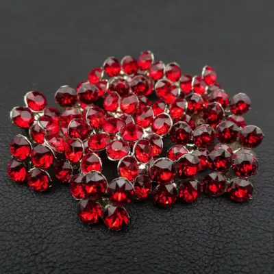 Bottone Swarovski Rosso Quadrato Set424 03 - MakaMaga