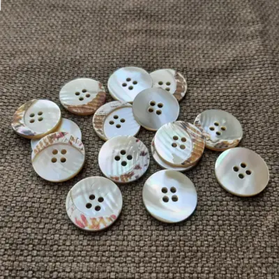 Bottone Madreperla Crosta Luna Set442 01 - MakaMaga