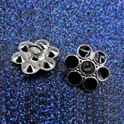 Bottone Metallo Smalto Nero Swarovsky Fiore Set421 01 - MakaMaga
