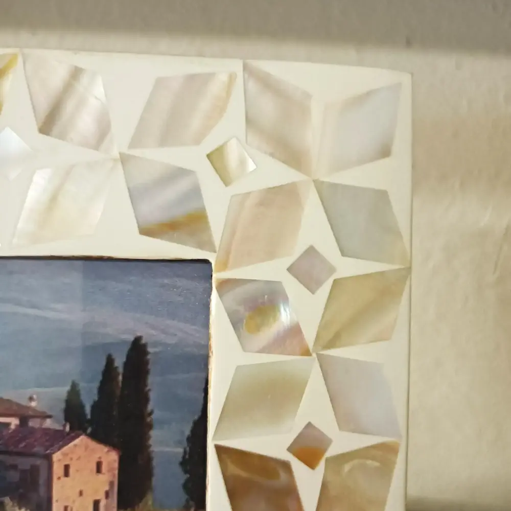 Cornice Madreperla Bianca Rombi Cor001 02 - MakaMaga