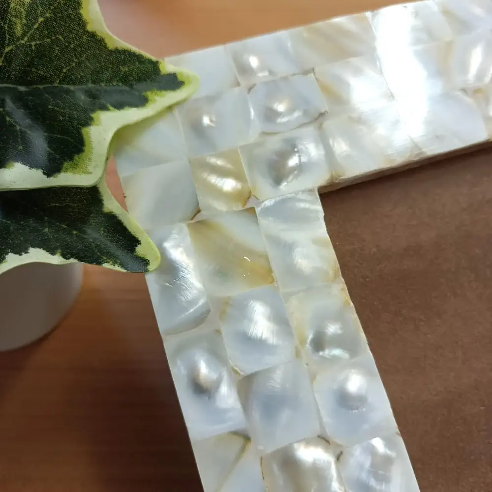 Cornice Madreperla Bianca Tasselli Cor004 02 - MakaMaga